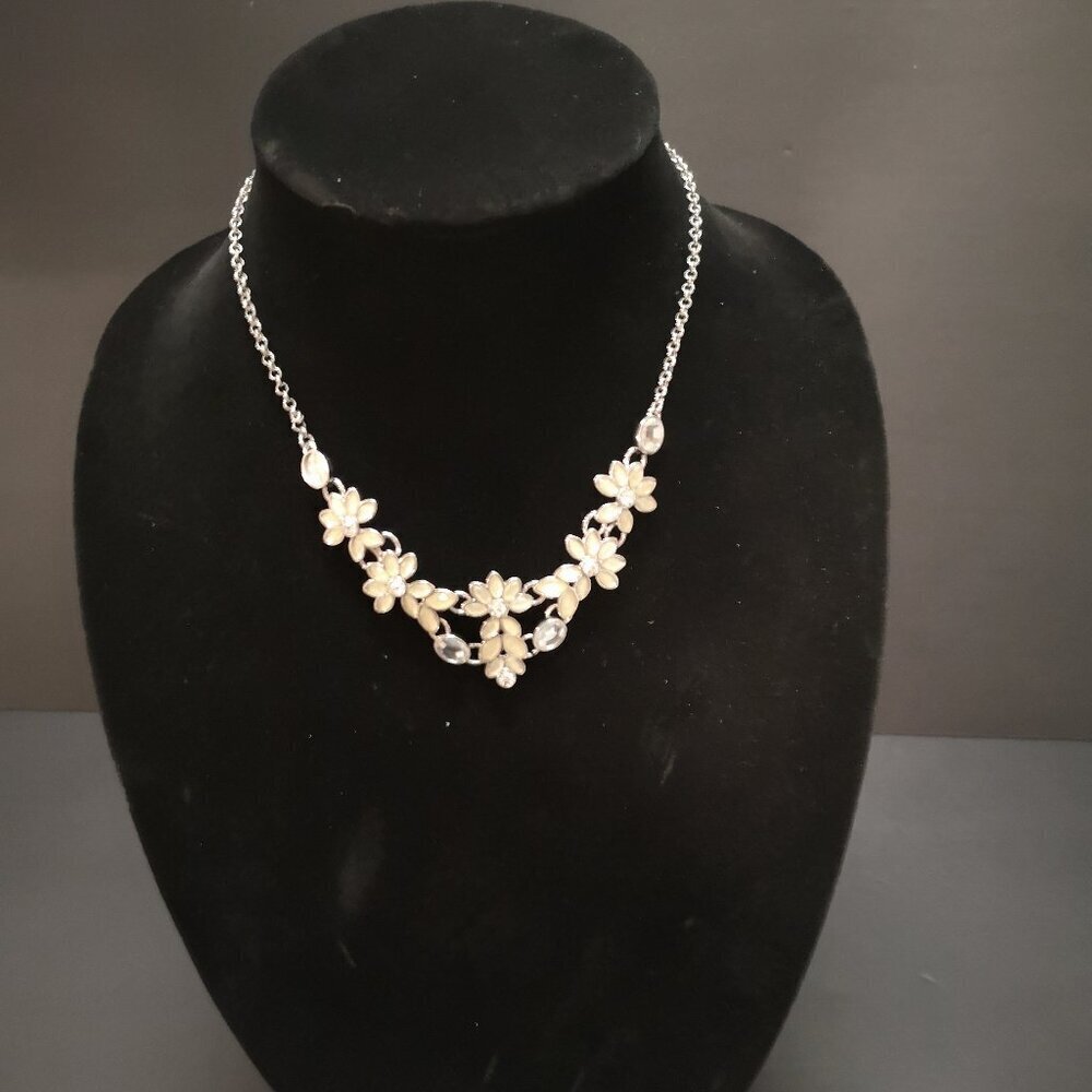 Lia Sophia Magnolia Silver Tone w/ Cut Crystals & Resin Adjustable